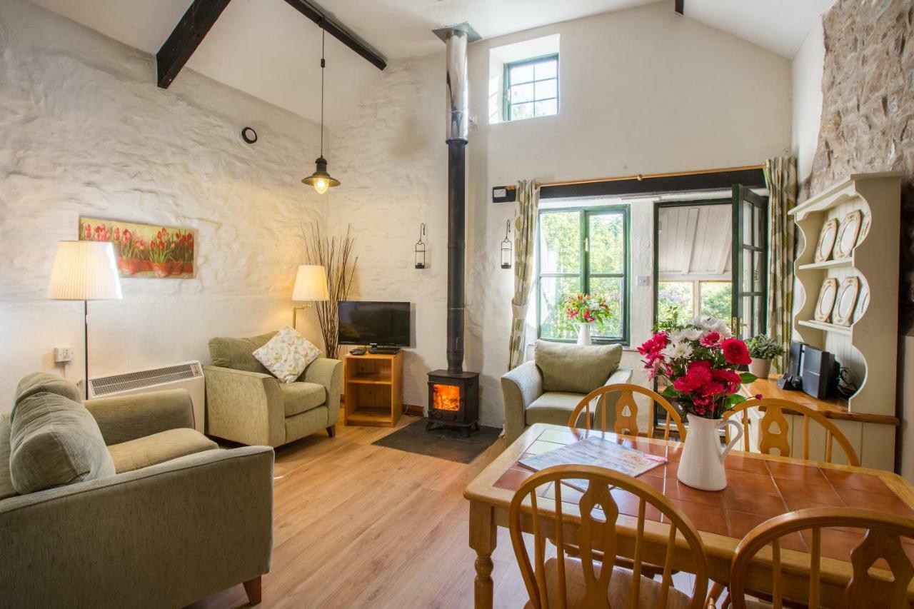 Cwm Connell Coastal Cottages Moylgrove Zewnętrze zdjęcie