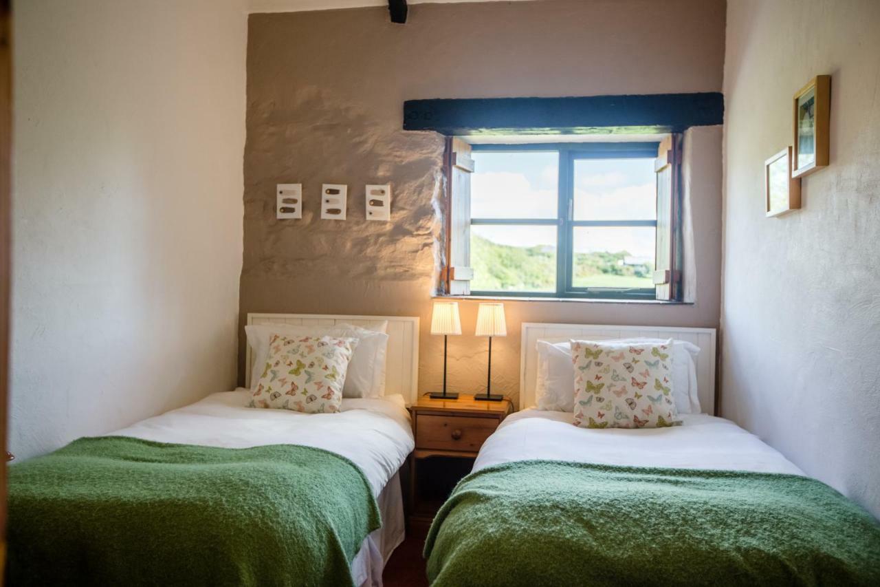 Cwm Connell Coastal Cottages Moylgrove Zewnętrze zdjęcie