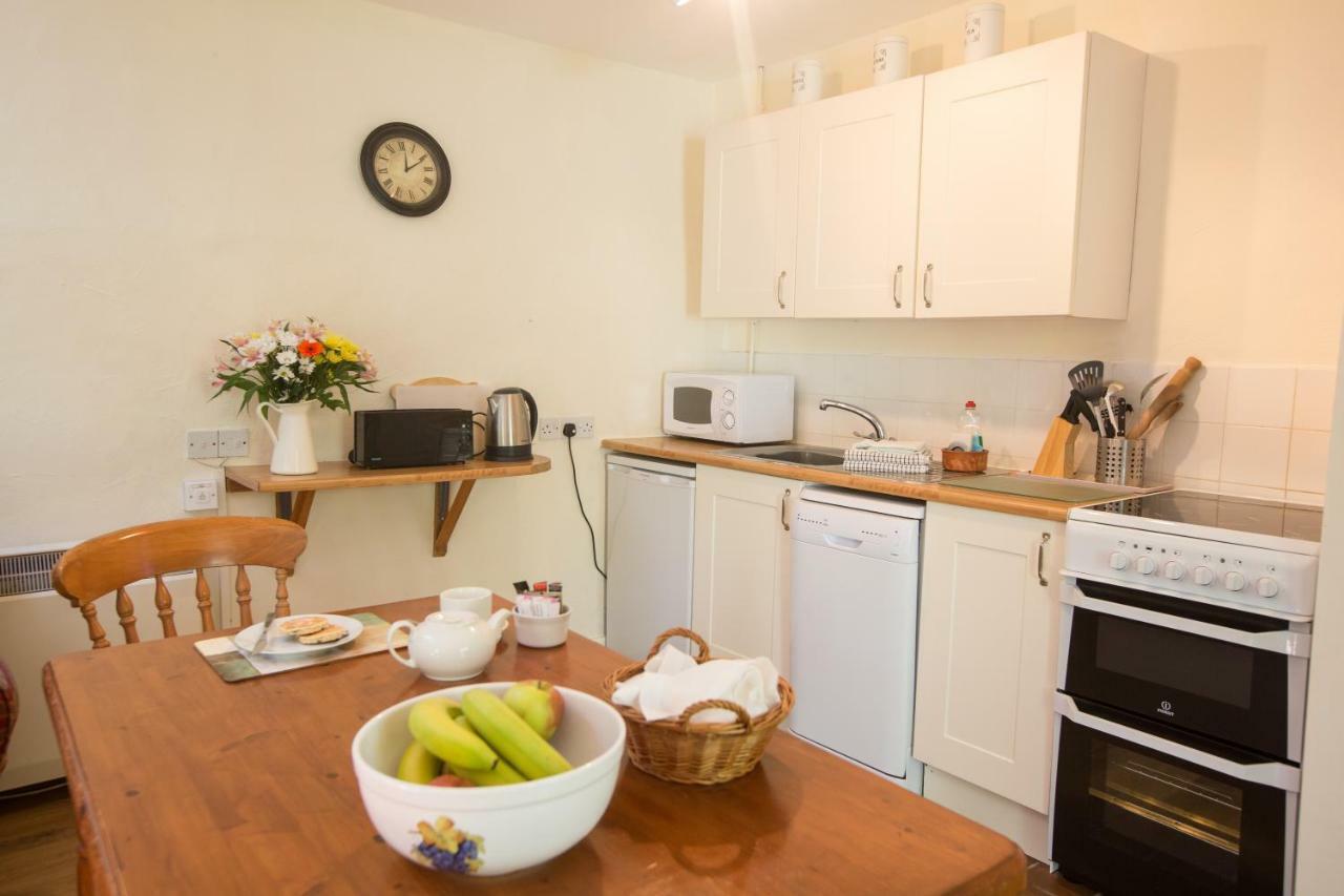 Cwm Connell Coastal Cottages Moylgrove Zewnętrze zdjęcie