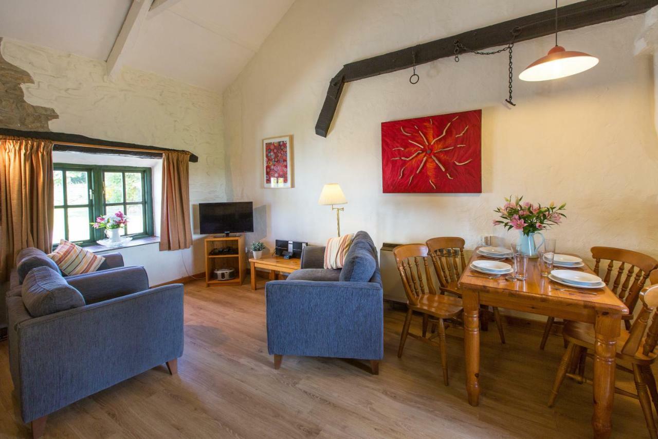 Cwm Connell Coastal Cottages Moylgrove Zewnętrze zdjęcie