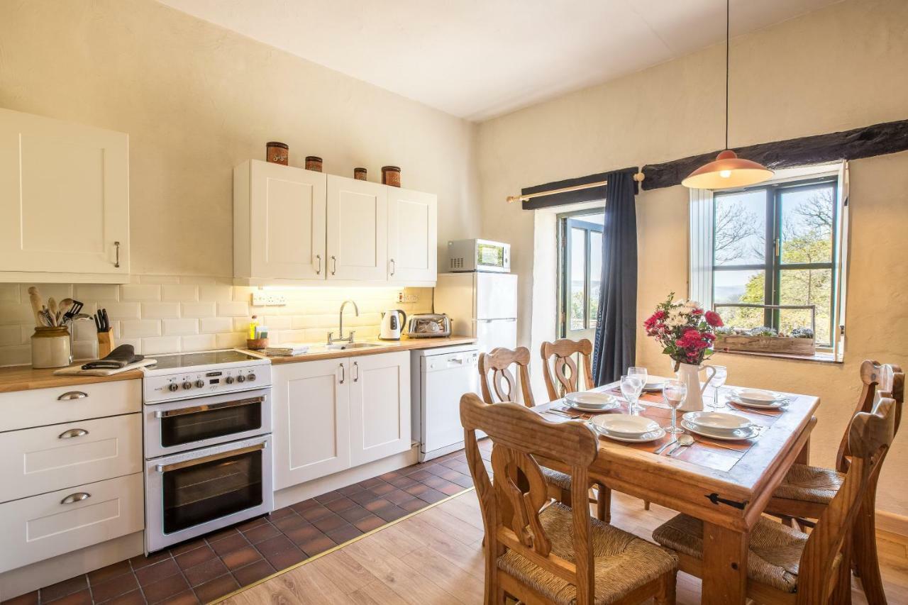 Cwm Connell Coastal Cottages Moylgrove Zewnętrze zdjęcie